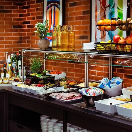 Leonardo Boutique Old Town Hotel 3*