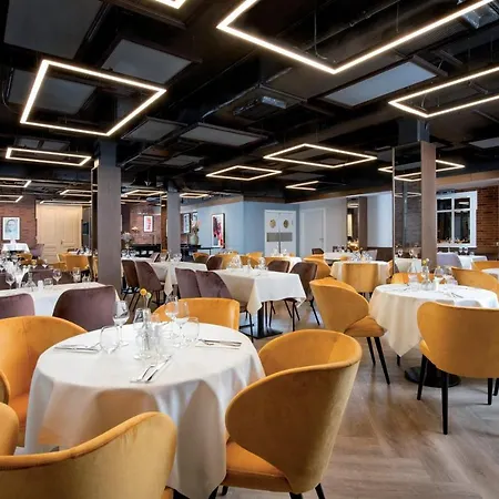 Leonardo Boutique Old Town Hotel