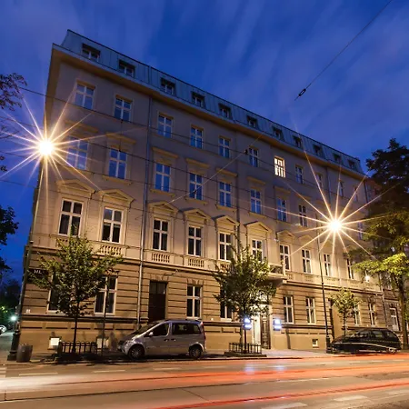 Leonardo Boutique Old Town Отель