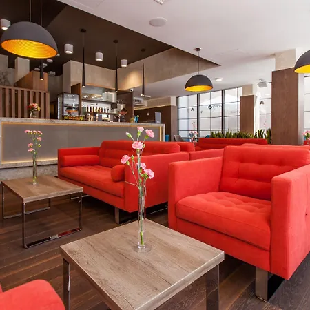 Leonardo Boutique Old Town Отель