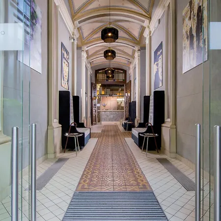 Leonardo Boutique Old Town Отель 3*