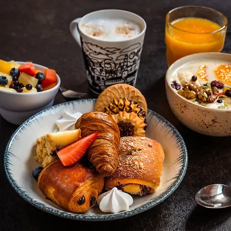 Leonardo Boutique Old Town Отель Краков