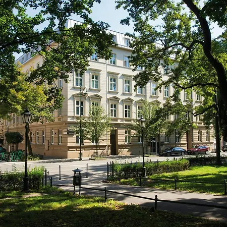 Leonardo Boutique Old Town Hotel