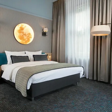 Leonardo Boutique Old Town 3*