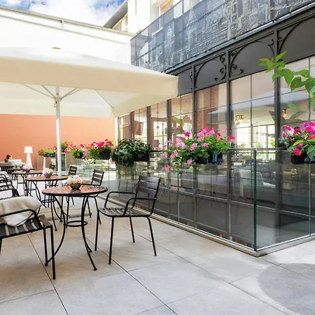 Hotel Leonardo Boutique Old Town 3*