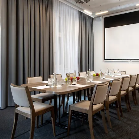 Leonardo Boutique Old Town 3*