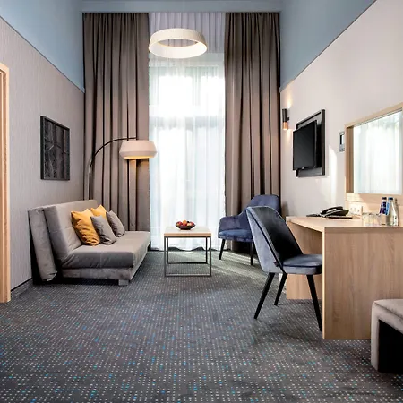 Готель Leonardo Boutique Old Town