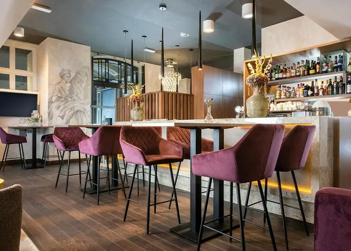 Leonardo Boutique Old Town 3*