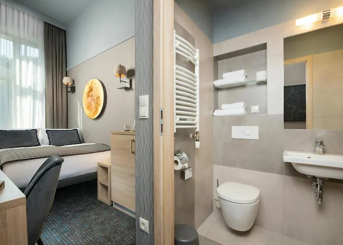 Leonardo Boutique Old Town 3*