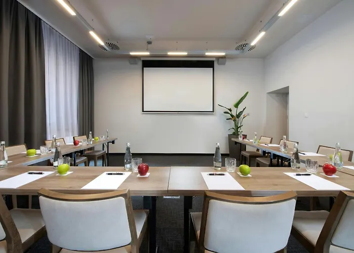 Leonardo Boutique Old Town