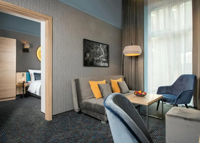 Leonardo Boutique Old Town Hotel