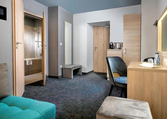 Hotel Leonardo Boutique Old Town 3*