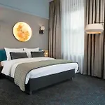 Leonardo Boutique Old Town 3*