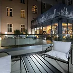 Hotel Leonardo Boutique Old Town 3*