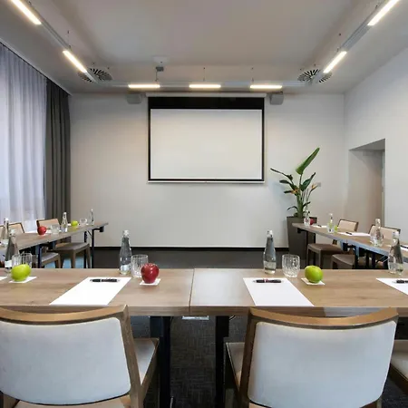 Leonardo Boutique Old Town