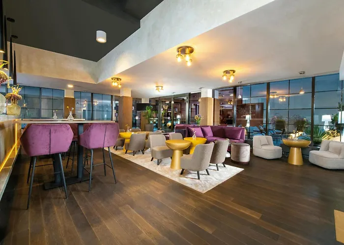 Leonardo Boutique Old Town Hotel 3*