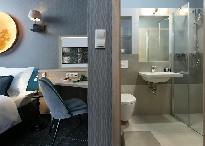 Leonardo Boutique Old Town Hotel 3*