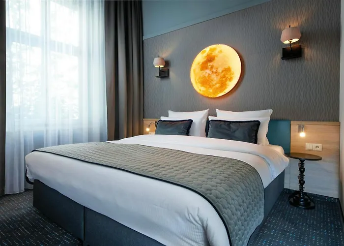 Leonardo Boutique Old Town 3*